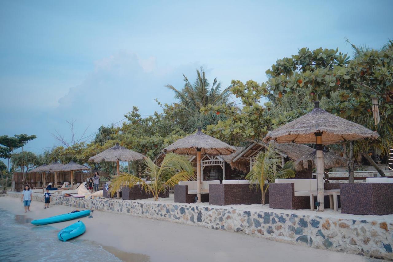 Coconut Lodge Resort Джепара Экстерьер фото